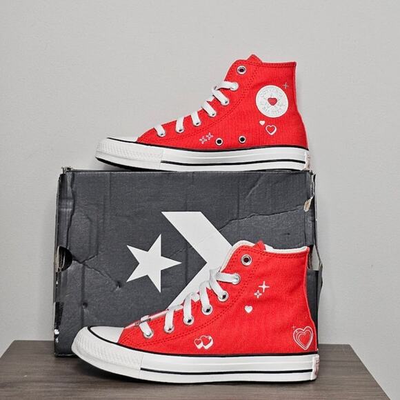 Converse Women's  CTAS Canvas Hi Tops Size 6  Red With Hearts  #A09117C NWT - Picture 1 of 9